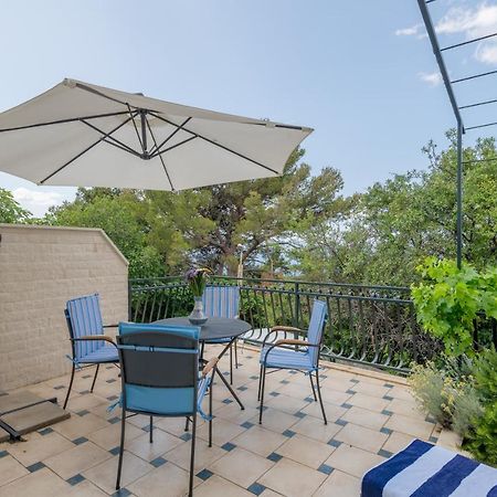 Apartmani Mirta Omis Exterior photo
