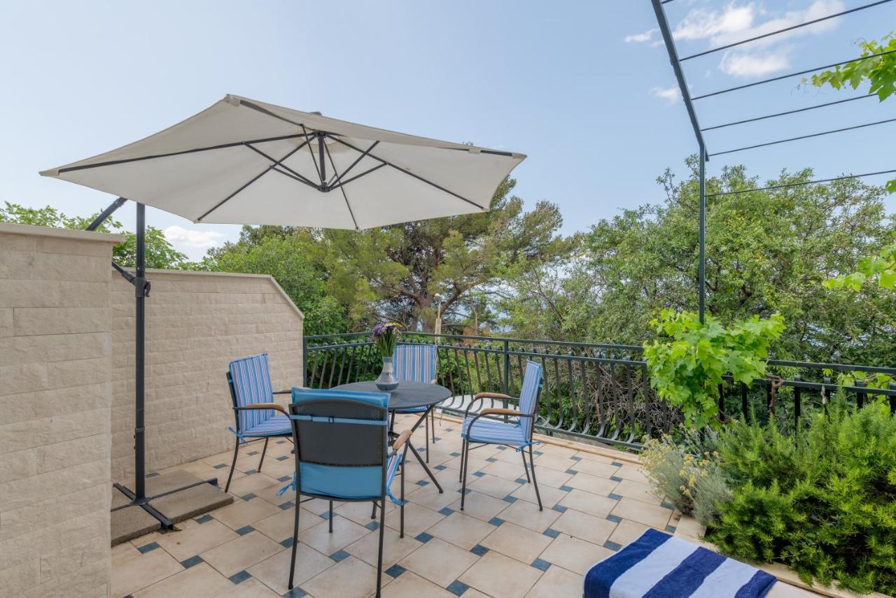 Apartmani Mirta Omis Exterior photo