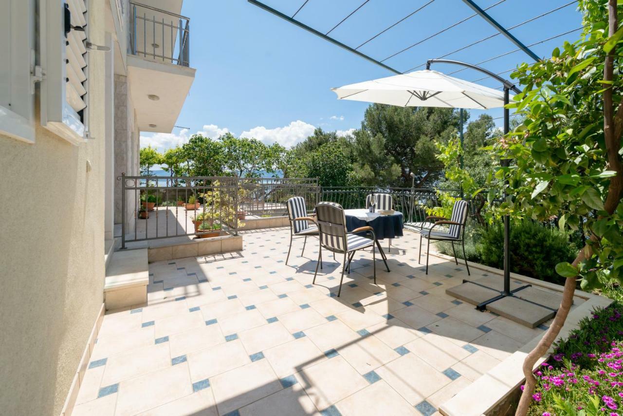 Apartmani Mirta Omis Exterior photo